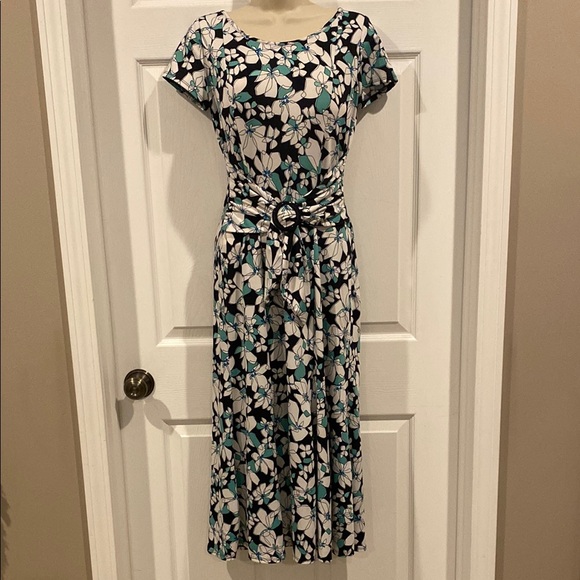 Perceptions Dresses & Skirts - Floral Print Women's Dress